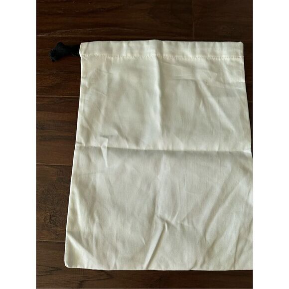 Veronica Beard Dust Bag - Picture 2 of 5